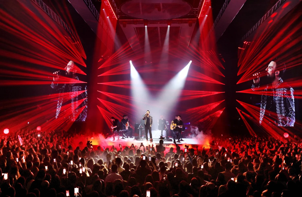 Megastar Tarkan&rsquo;dan Duygusal Gece
