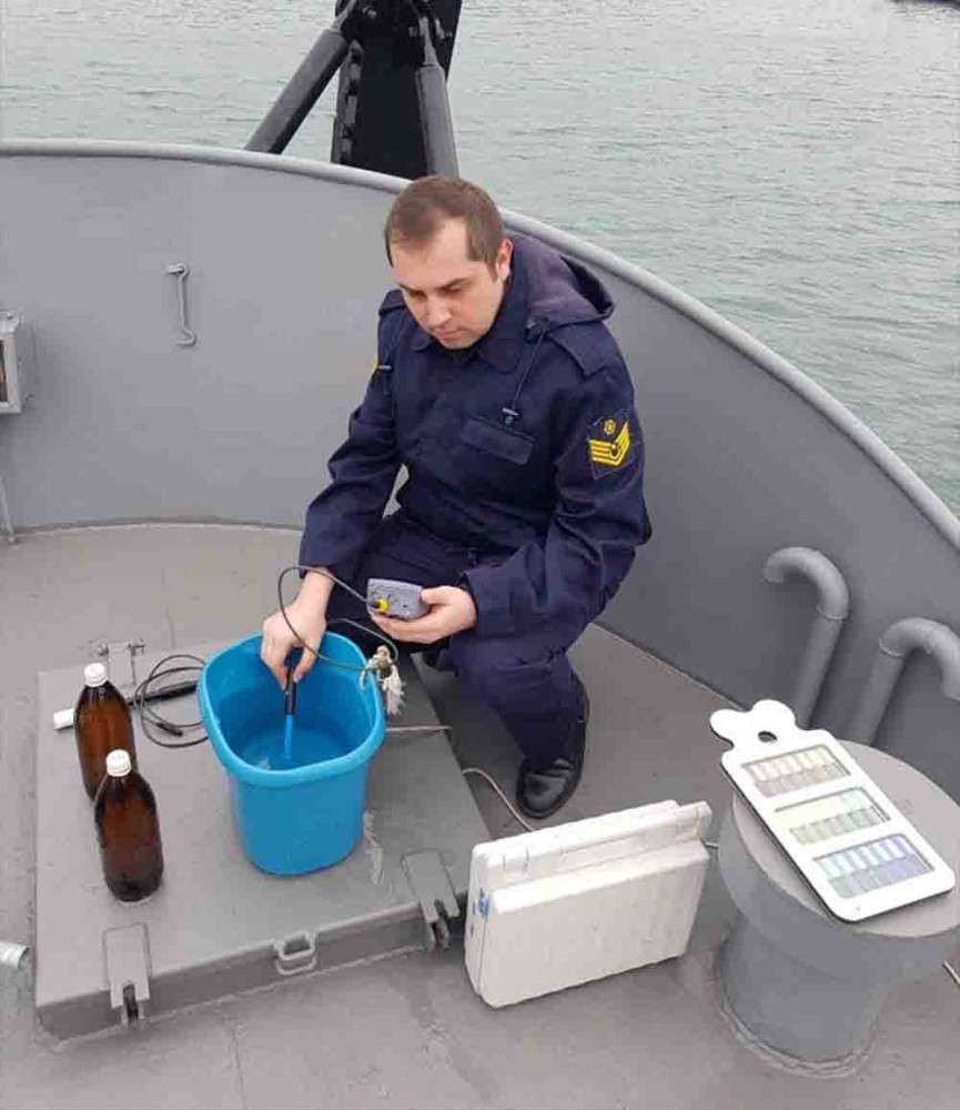 Milli Savunma Bakanlığı deniz sularının kirliliğini ölçtü