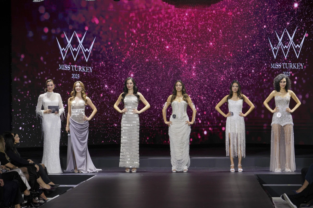 Miss Turkey 2025&rsquo;te Ta&ccedil; Sıla Saraydemir&rsquo;in: T&uuml;rkiye&rsquo;nin Yeni G&uuml;zeli