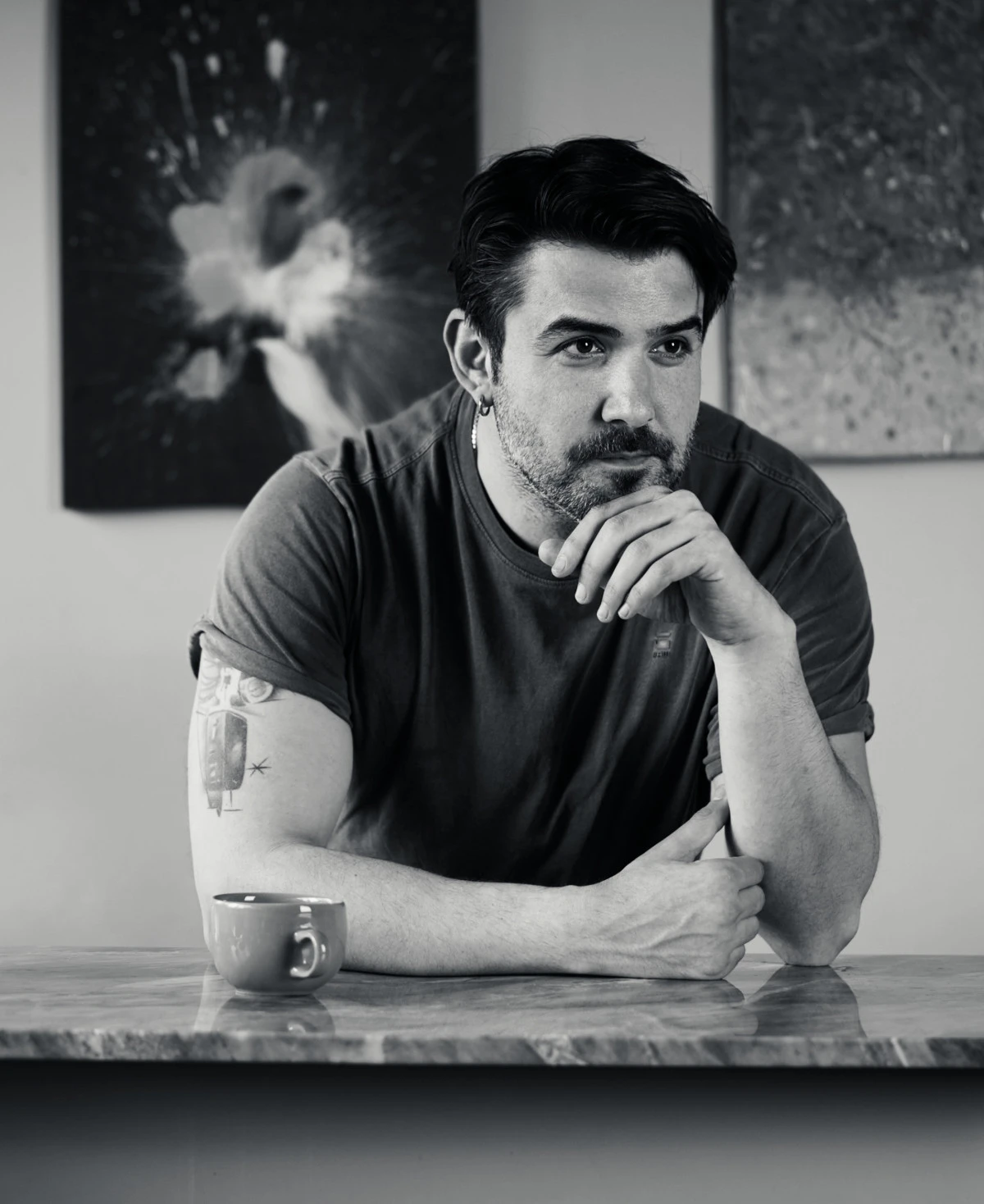 Modern Pop’un Özgün Sesi Sipahi, “Bizim Hikayemiz” ile Geri Döndü