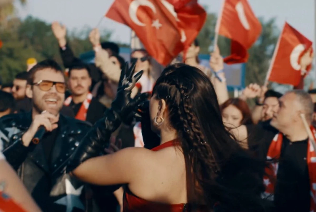 Murat Dalkılı&ccedil;&rsquo;tan Milli Takıma Dev Marş! &ldquo;Bir&rdquo; Sosyal Medyada Patladı