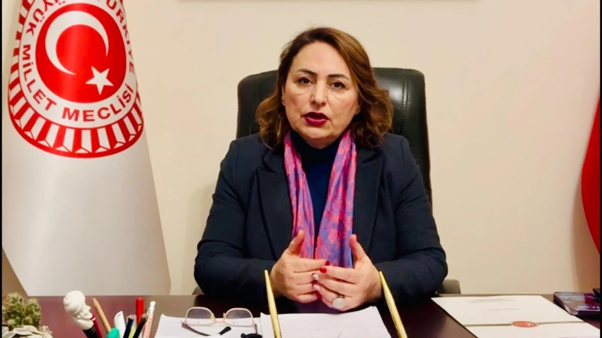 M&uuml;zeyyen Şevkin, en d&uuml;ş&uuml;k emekli maaşının 18 bin 939 TL olmasına sert tepki g&ouml;sterdi