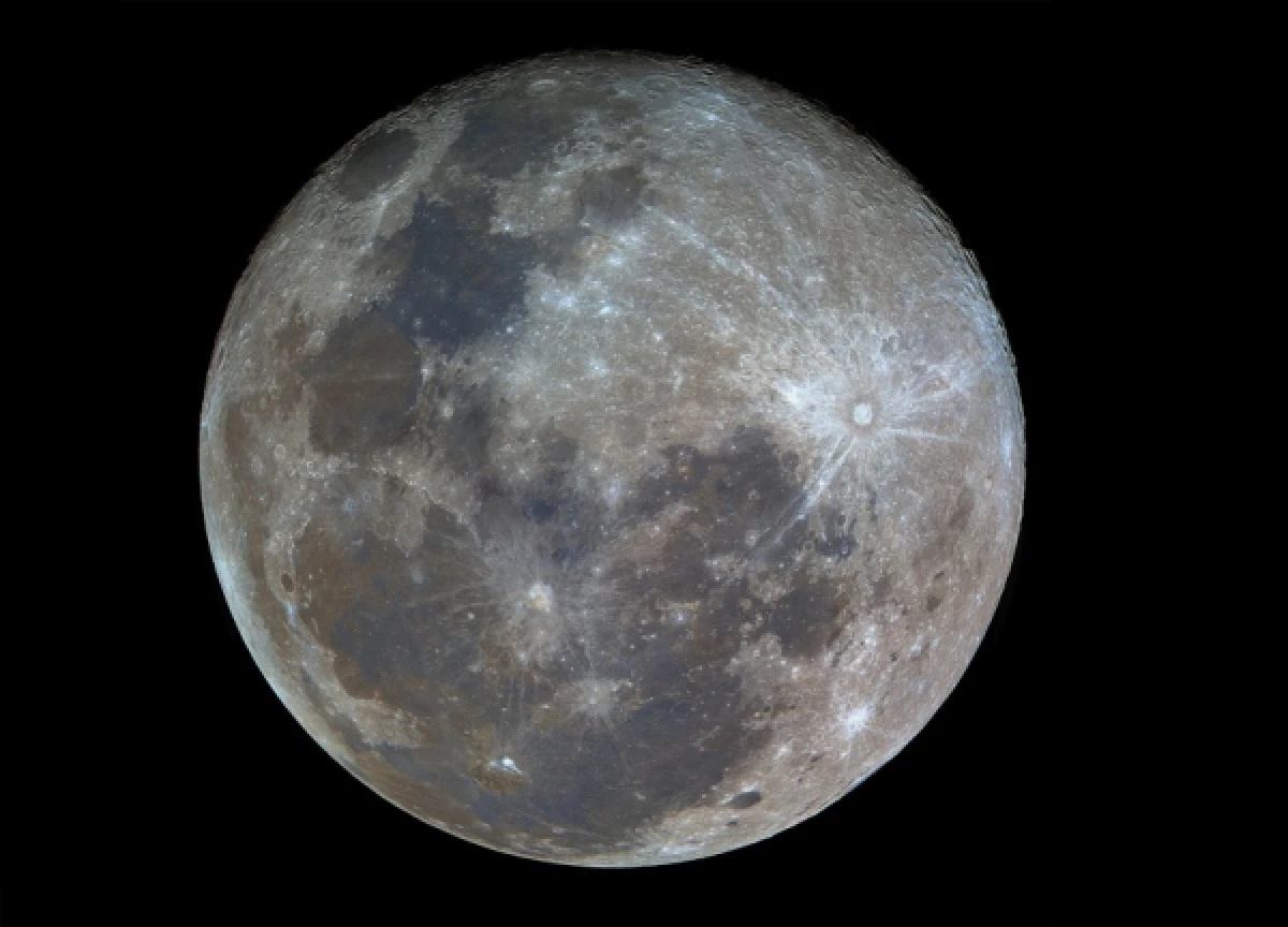 NASA, Ay&rsquo;ın Gizemli Arka Y&uuml;z&uuml;n&uuml;n En Detaylı Haritasını Yayınladı!