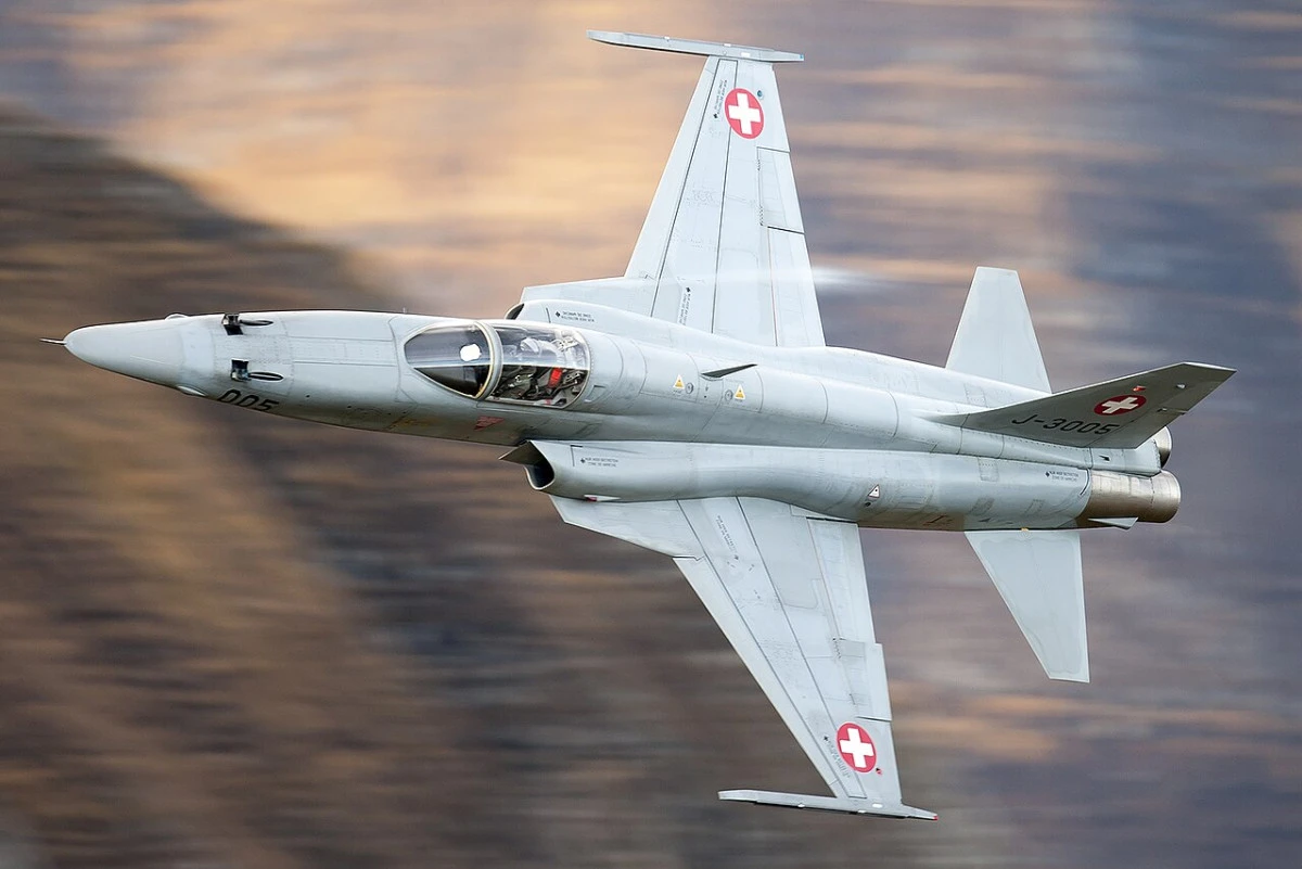 NASA'dan Dev G&ouml;steri U&ccedil;uşu: F-5 Jetleri New Jersey G&ouml;ky&uuml;z&uuml;nde Havalanacak!
