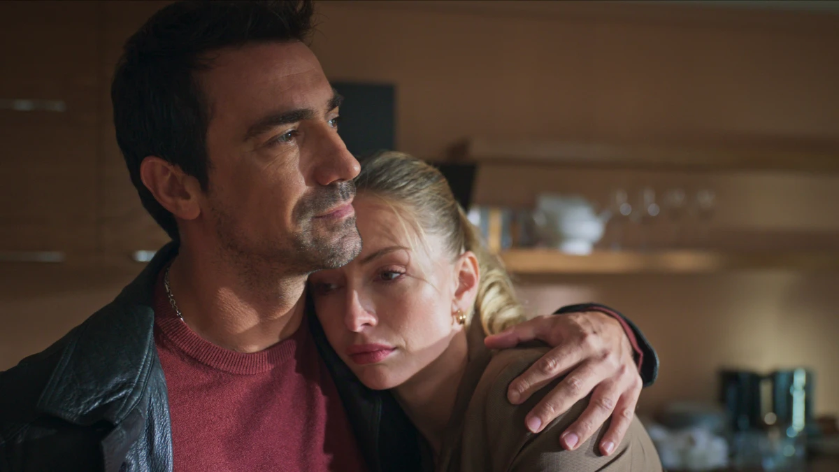 Netflix&rsquo;ten Yeni Dizi Bombası: Ayrılık da Sevdaya Dahil Geliyor