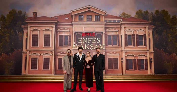 Netflix’ten Yeni Hikaye: “Eski Para” ile “Yeni Paranın” Çarpışması “Enfes Bir Akşam”da