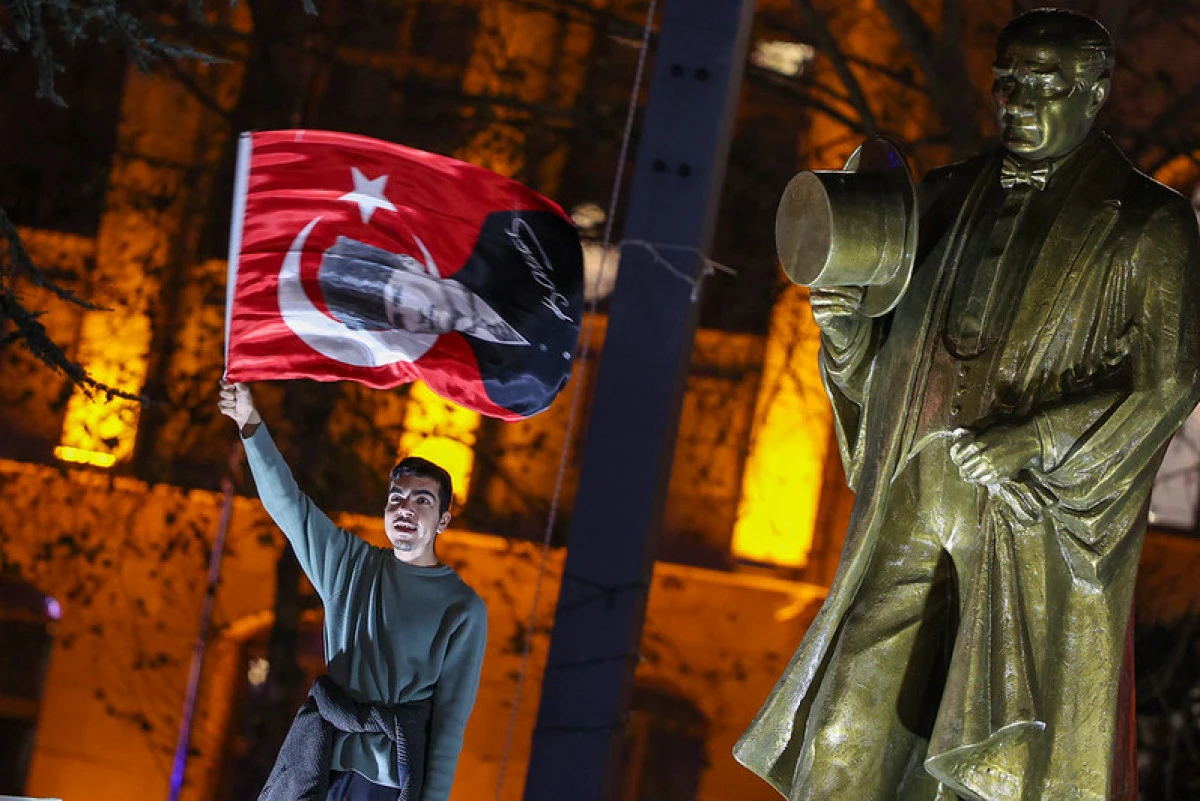 Özel: AK Parti'nin Kara Düzeni Bu Meydanın Tamamını Fakirleştirdi!