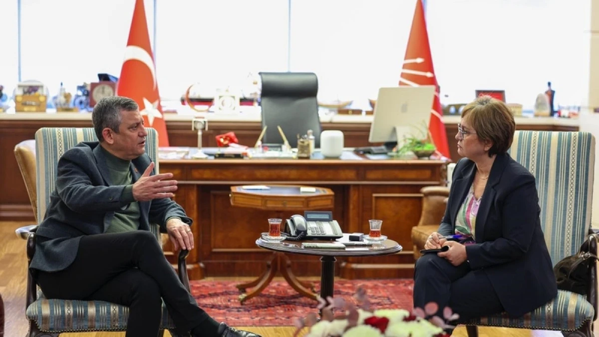 &Ouml;zel&rsquo;den  Sert Eleştiri, Rakibinden Ka&ccedil;manın Maliyeti Olur