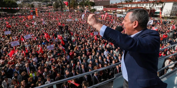 &Ouml;zg&uuml;r &Ouml;zel Millet İradesi İ&ccedil;in Egelilerle Buluştu