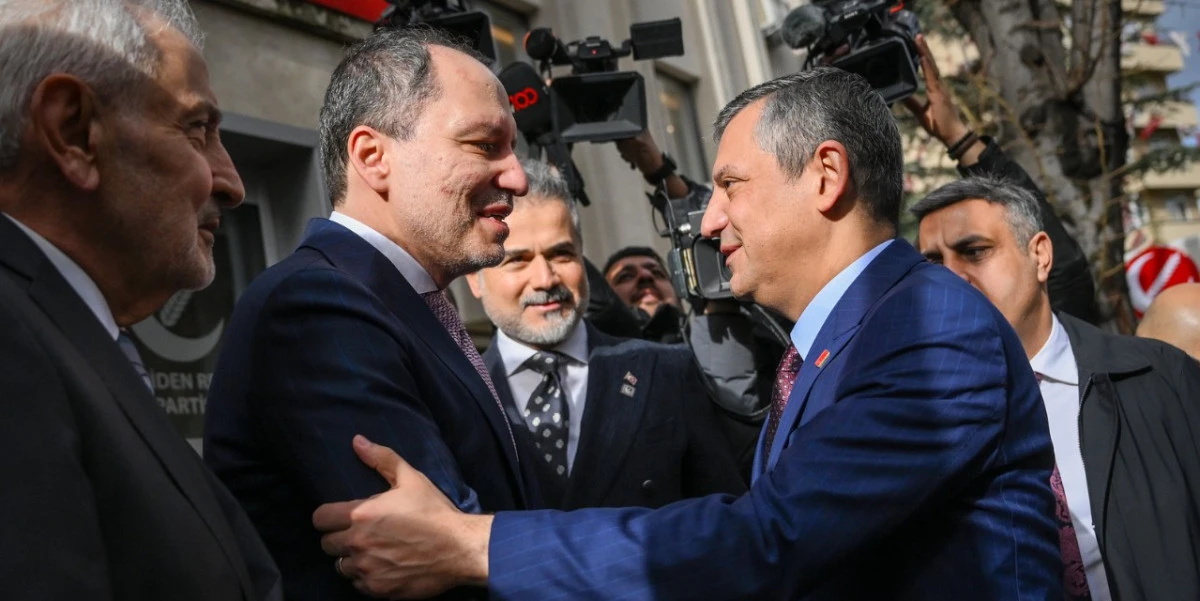 &Ouml;zg&uuml;r &Ouml;zel&rsquo;den Emekli Uyarısı: G&ouml;zlerindeki Ateş İktidarı Yakacak!