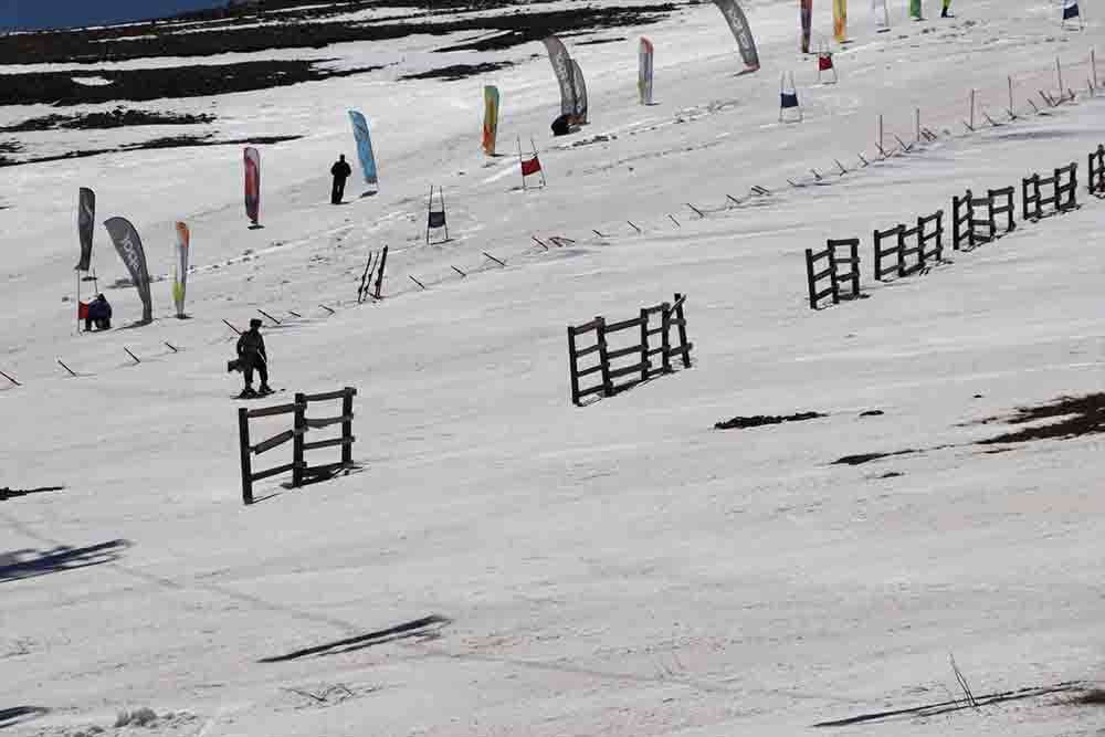 Palandöken'in zirvesinde babalara özel etkinlik düzenlendi