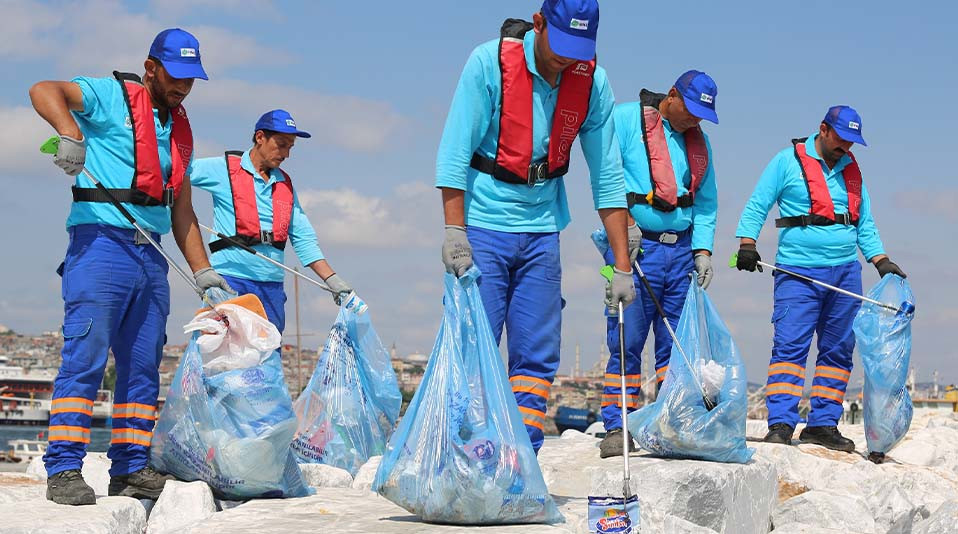 Ramazan Bayramı'nda Yeşil Alanlar Çöp Dağına Dönüştü: 1.440 Ton Çöp Toplandı!