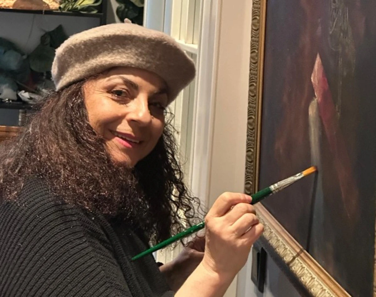 Ressam Selda İnci, IAAF İstanbul Sanat Fuarı’nda sanat severlerle buluşuyor.