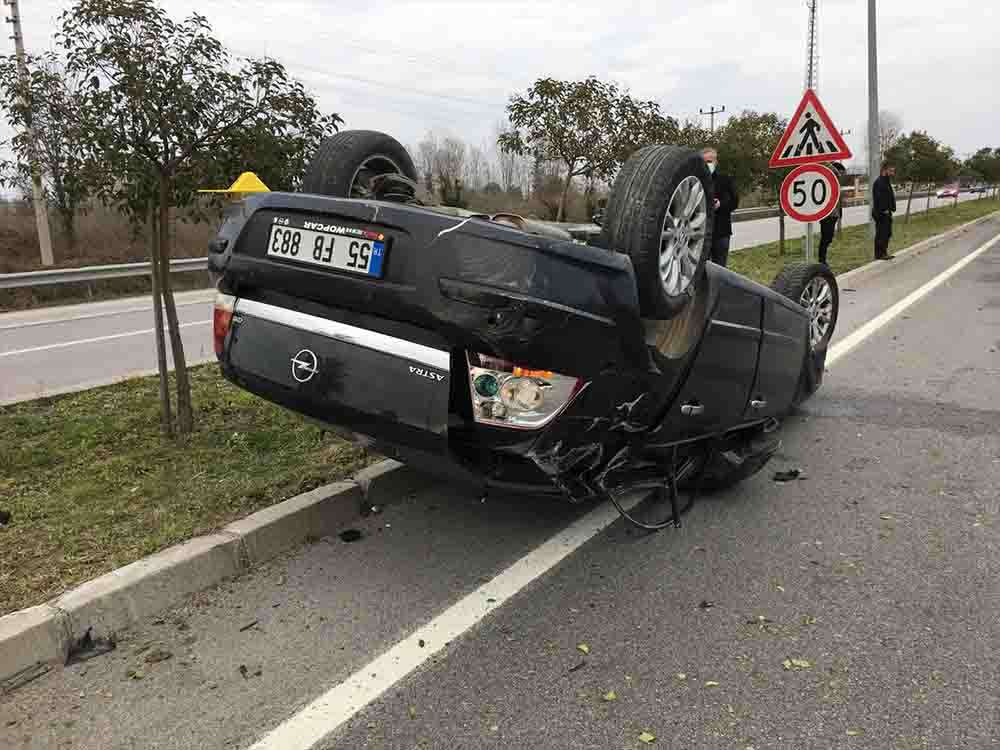 Samsun'da devrilen araçtan yola düşen sürücü hayatını kaybetti 
