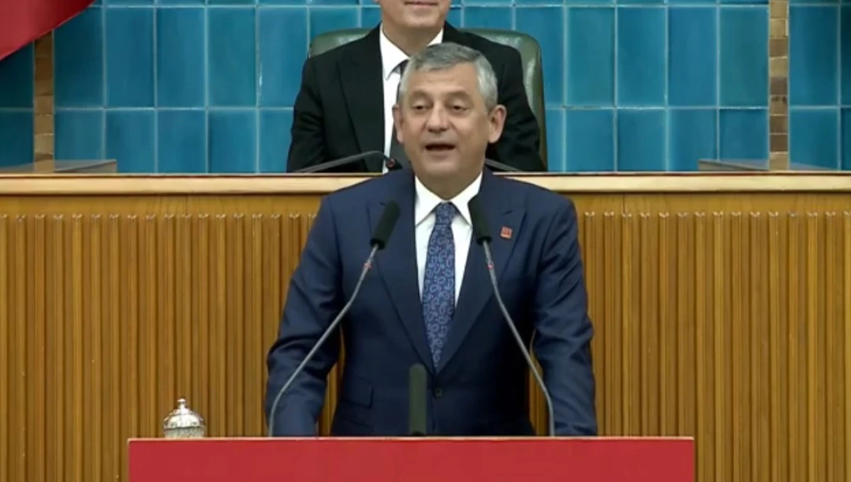 Se&ccedil;imle Gelen Yargıyla Gitmez: CHP Lideri &Ouml;zg&uuml;r &Ouml;zel&rsquo;den Kurultay Davası &Ccedil;ıkışı!
