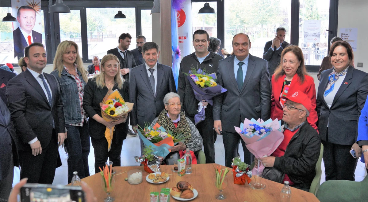 Şehrin Manevi Mimarları: Ke&ccedil;i&ouml;ren Belediyesi'nden Yaşlılar G&uuml;n&uuml;'ne &Ouml;zel Etkinlik