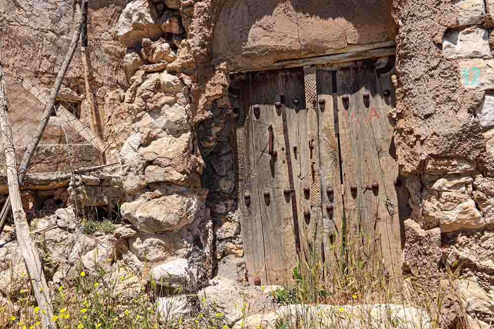 Siirt'in tarihi ahşap kapılarının kayıt altına alınması için alan araştırması yapıldı