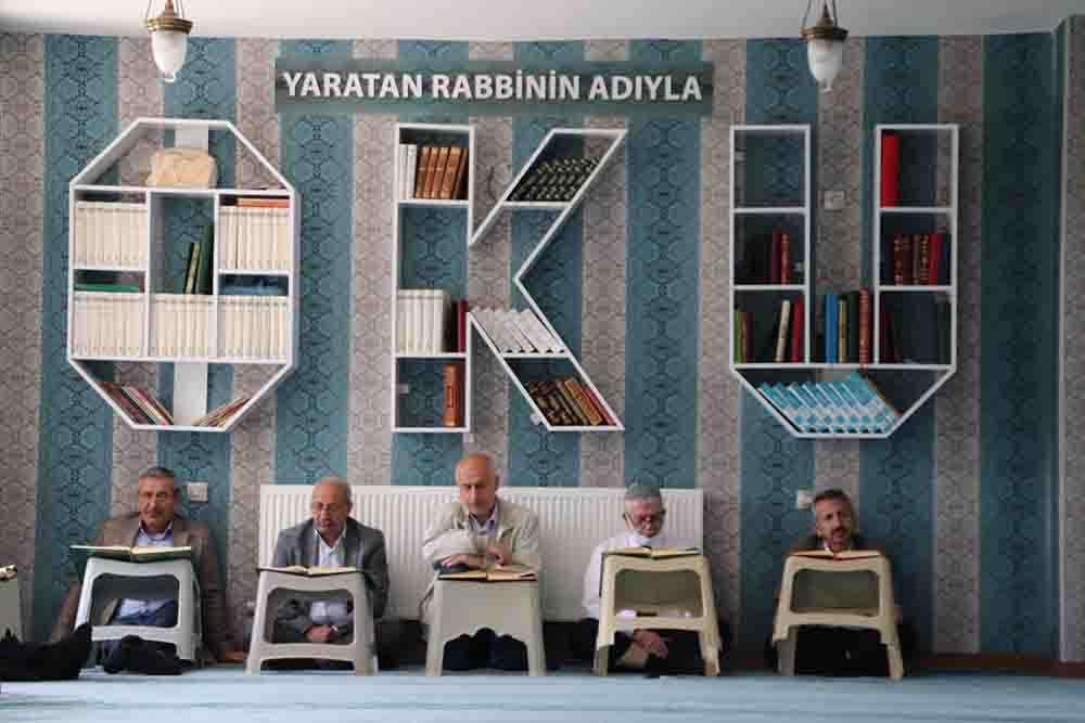 Siirt'te camilerde mukabele geleneği devam ediyor 