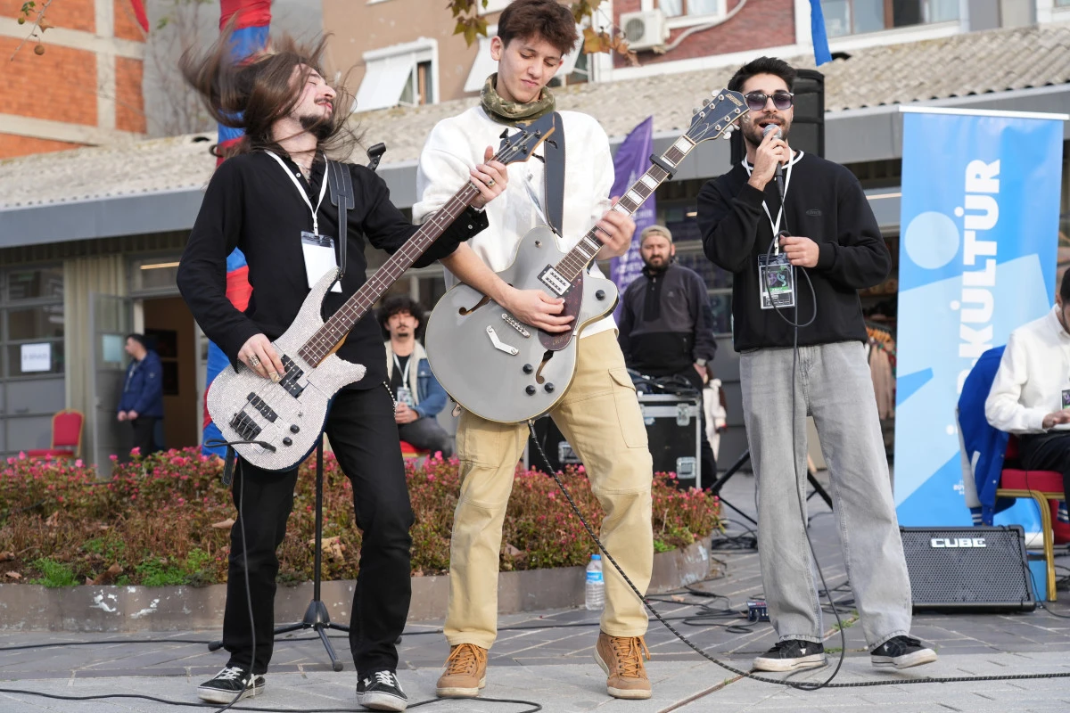 Sokaklar Sahne Oldu: 500 Sanatçı ve 3 Günlük Festival Coşkusu