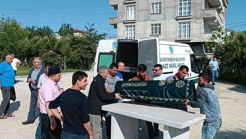 Tekirdağ'da annesinin öldürdüğü 6 yaşındaki kızın cenazesi defnedildi