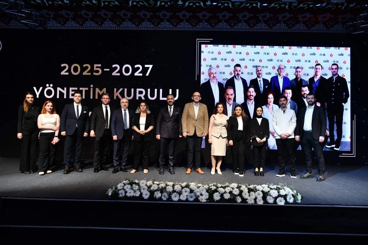 TÜKİD, 13. Kırtasiye Kurultayı ile sektörün tüm paydaşlarını aynı çatı altında buluşturdu