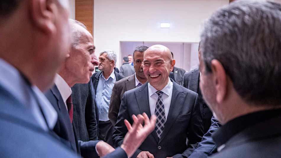 TUNÇ SOYER MARDİN'DE DAYANIŞMA MESAJI VERDİ