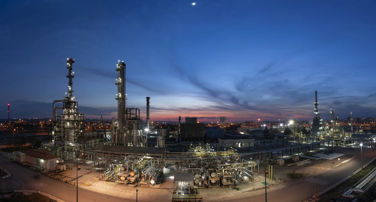 T&Uuml;PRAŞ İzmit Rafinerisi&rsquo;nde alevlenme kısa s&uuml;rede s&ouml;nd&uuml;r&uuml;ld&uuml;