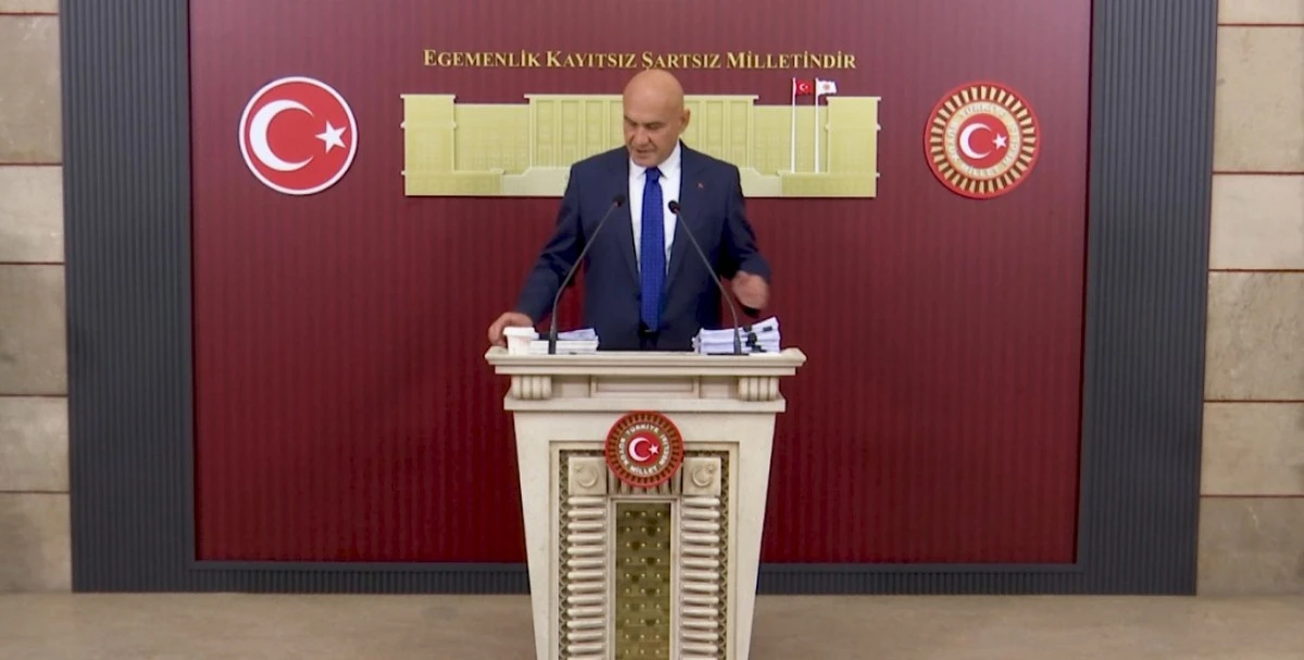 Turhan &Ccedil;&ouml;mez, Bigudi Yapılmış Atları G&ouml;stereceğinize; A&ccedil;lığı, Sefaleti G&ouml;stersenize