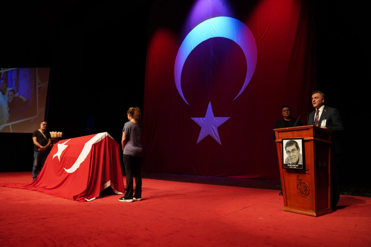 T&uuml;rk Tiyatrosu Dev &Ccedil;ınarını Uğurladı: Usta Sanat&ccedil;ı Zihni G&ouml;ktay İ&ccedil;in Harbiye'de Veda T&ouml;reni!