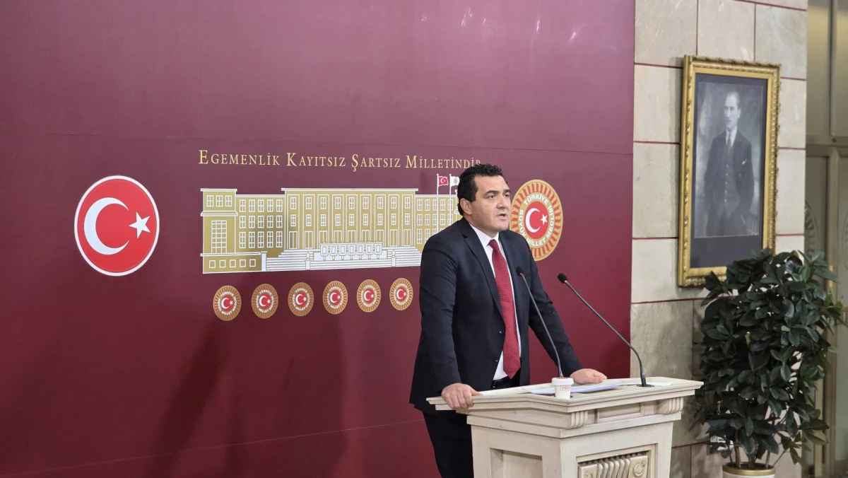 Ulaş Karasu, İşsizlik ve G&ouml;&ccedil; Dalgasına Dikkat &Ccedil;ekti