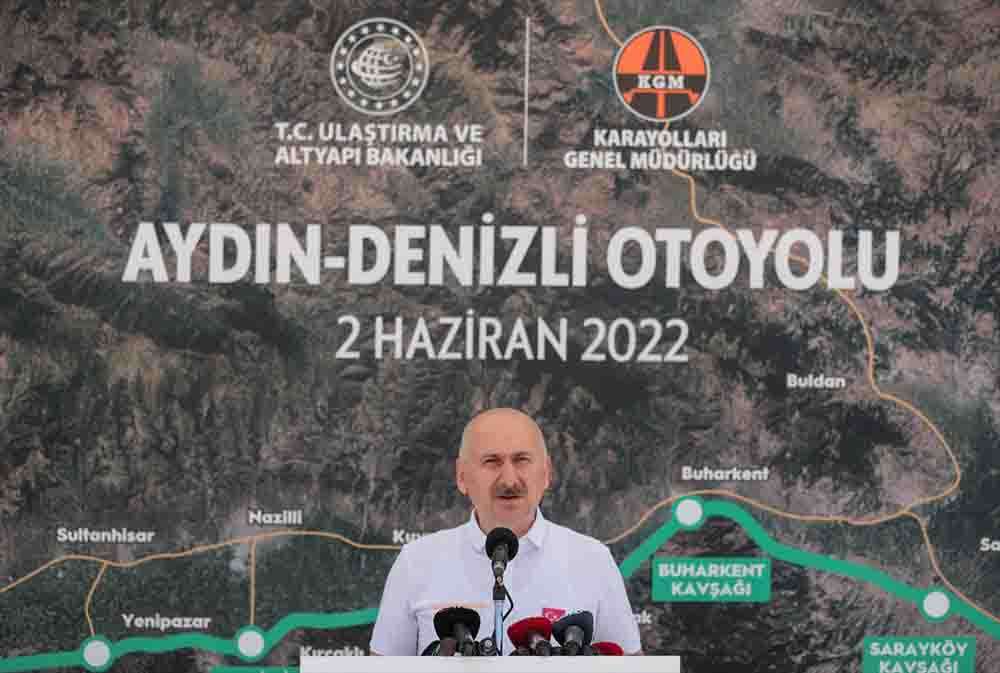 Ulaştırma ve Altyapı Bakanı Adil Karaismailoğlu