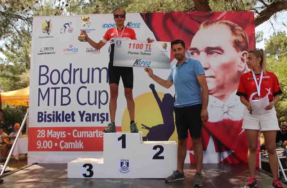 Uluslararası Bodrum Çamlık MTB Cup Bisiklet Yarışının ikincisi Çamlık Mevkii’nde düzenlendi