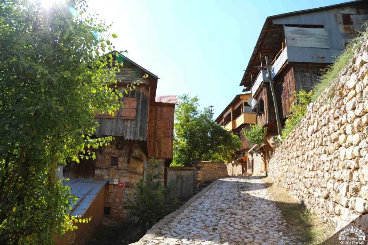 UNESCO Listesindeki Tarihi Miras: Kemaliye&rsquo;nin Geleneksel Evleri B&uuml;y&uuml;l&uuml;yor