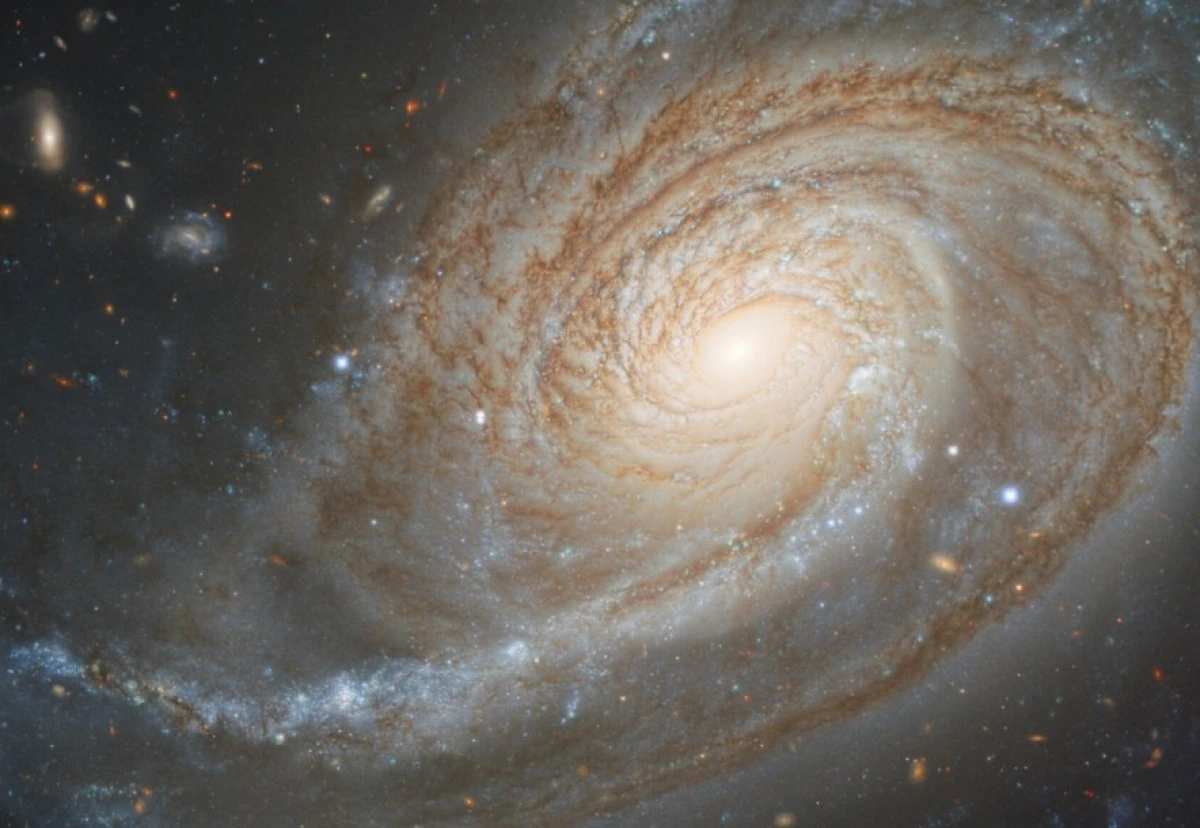 Uzayın Derinliklerinden B&uuml;y&uuml;leyici Kare: NASA, Arp 78 Galaksisini G&ouml;r&uuml;nt&uuml;ledi