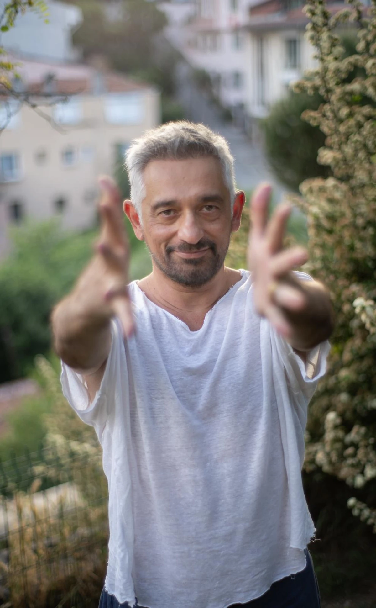 Yalçın Konuk’tan Ege Sessizliğinin Senfonisi: 