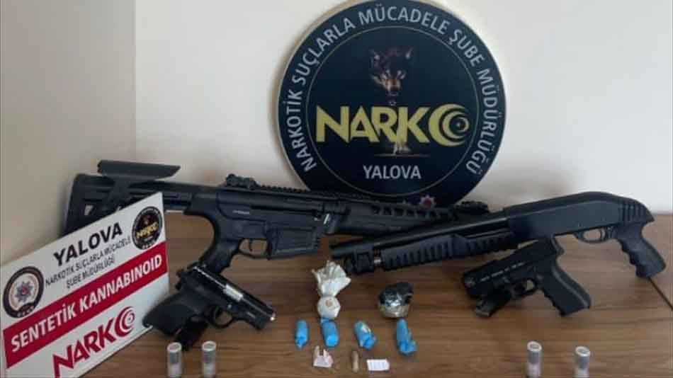 Yalova'da narkotik köpekleriyle uyuşturucu operasyonu