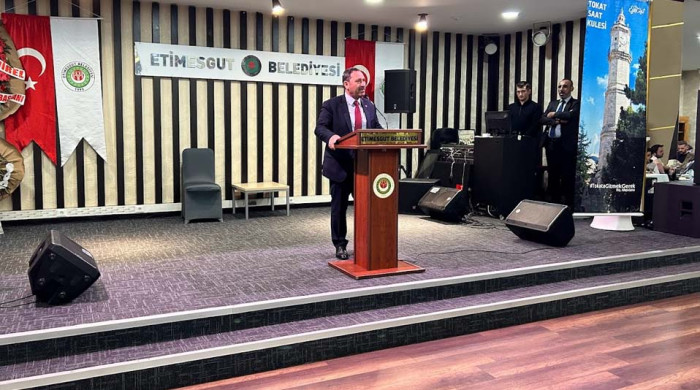 Etimesgut Belediye Başkanı Enver Demirel, 28 Mart 2024 tarihinde Tokatlılar Derneği İftar Programında  Etimesgutlara seslendi.